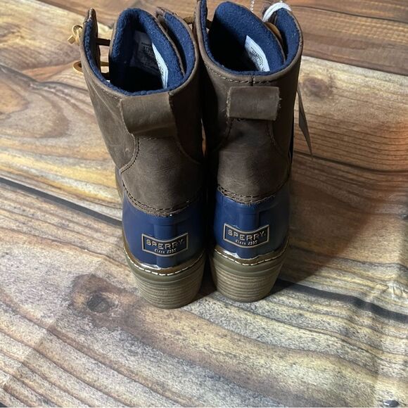 Sperry Women's Saltwater Heel Leather NWT size 5 - Picture 7 of 7